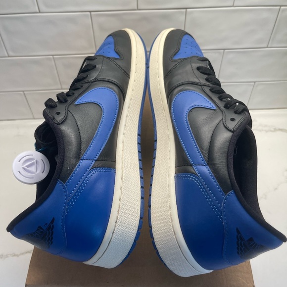 Air Jordan 1 Low OG Royal Size 13 Pre-Owned - Picture 4 of 5